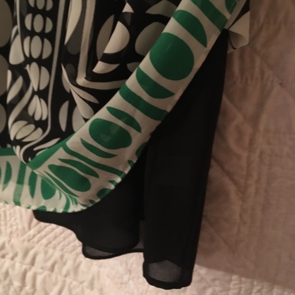 NY Collection Tunic - Picture 3 of 5